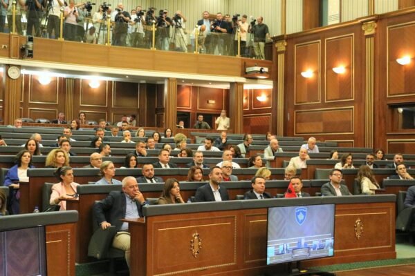 Gjykata ia kujton VV’së se e drejta për të propozuar kandidatin për kryeparlamentar nënkupton sigurimin e votave – jo bllokim