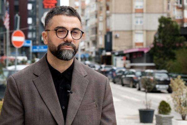 Behrami: Donika Gervalla ia bëri terrenin e gatshëm Serbisë